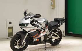YAMAHA YZF-R6