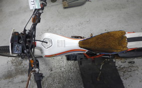 YAMAHA TLR200 MD09