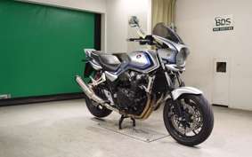 HONDA CB1300SF SUPER FOUR Gen. 3 2023 SC54