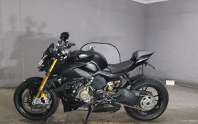 DUCATI STREET FIGHTER V4S 2021 1F00AA