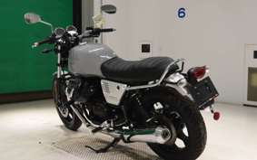 MOTO GUZZI V7 MILANO 2018