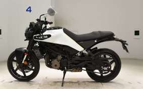 HUSQVARNA SVARTPILEN 401 2024