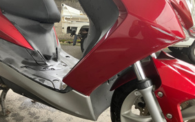 YAMAHA MAJESTYS SG28J