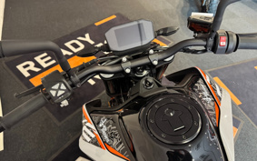 KTM 790 DUKE 2024 TU740