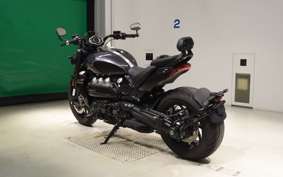 TRIUMPH ROCKET III GTストーム 2025