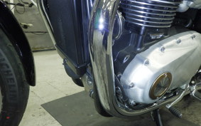 TRIUMPH BONNEVILLE T120 2025