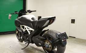 DUCATI DIAVEL AMG 2012