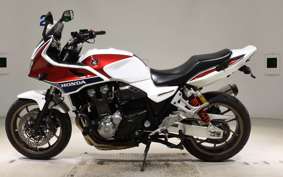 HONDA CB1300SB SUPER BOLDOR 2014 SC54