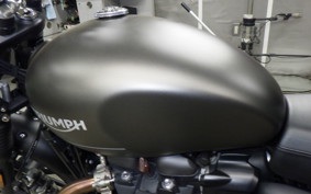 TRIUMPH STREET TWIN 2022