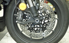 HONDA CBR650R E-Clutch 2025 RH17