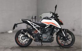 KTM 390 DUKE 2022 JPJ40