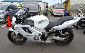 HONDA CBR600F 1999 PC35