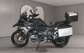 BMW R1250GS 2023 0M01