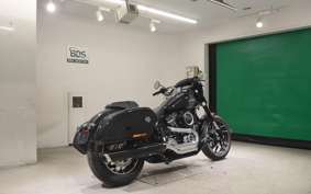 HARLEY FLSB 1750 2025