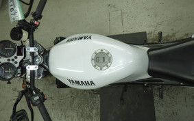 YAMAHA R1-Z