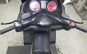 YAMAHA T-MAX 500 Gen.2 2007 SJ04J