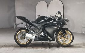 YAMAHA YZF-R125 RE06