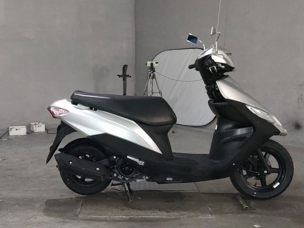 Фото Suzuki ADDRESS V125 с японского аукциона