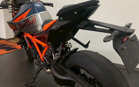 KTM 1290S-DUKE-R 2021 V3940
