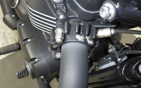 TRIUMPH BONNEVILLE BOBBER 2018