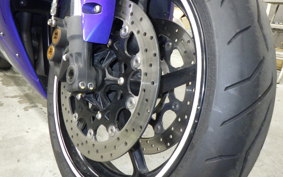 YAMAHA YZF-R1 2005
