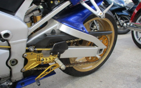YAMAHA YZF-R1 2000 RN04