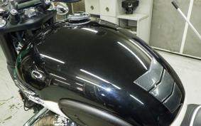 TRIUMPH BONNEVILLE T120 2025