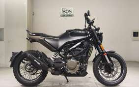 HUSQVARNA SVARTPILEN 401 2025