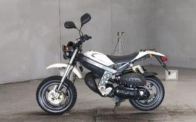 SUZUKI STREET MAGIC CA1LB
