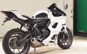 YAMAHA YZF-R7 2023 RM39J