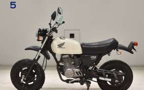 HONDA APE 50 2013 AC16