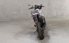 OTHER  QINGQUI  SUPER MOTARD 200 ..