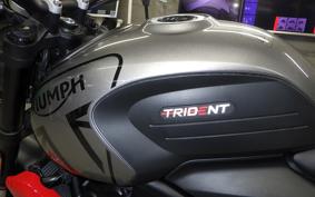 TRIUMPH TRIDENT 660 2023