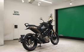 HUSQVARNA SVARTPILEN 401 2023