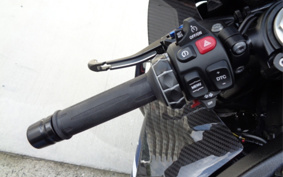 BMW M1000RR 2023 0P01