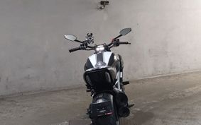 DUCATI DIAVEL CARBON 2014 G105JA