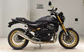 KAWASAKI Z900RS SE 2025 ZR900K