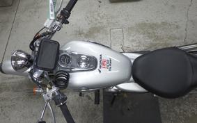 HONDA MAGNA 50 2006 AC13