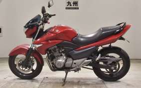 SUZUKI GSR250