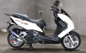 YAMAHA S-MAX SG27