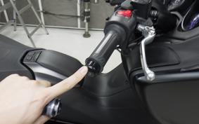 YAMAHA T-MAX 560 T 2021 SJ19J