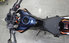 KTM 890 DUKE R 2025