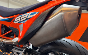 KTM 690 SMC R 2024 LSV40