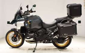 BMW R1300GS Adventure 2025
