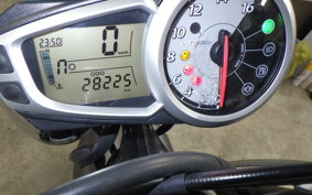 TRIUMPH STREET TRIPLE R 2014
