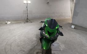 KAWASAKI ZZR1400 ZXT40A