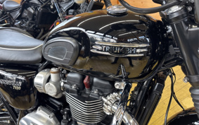 TRIUMPH BONNEVILLE T120 2023 DAD75H