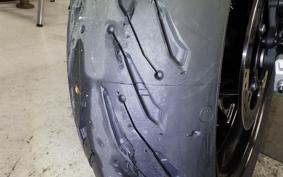 TRIUMPH TRIDENT 660 2025