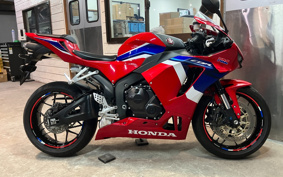 HONDA CBR600RR 2022 PC40