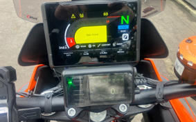 KTM 1290 SUPER DUKE GT 2023 V6940